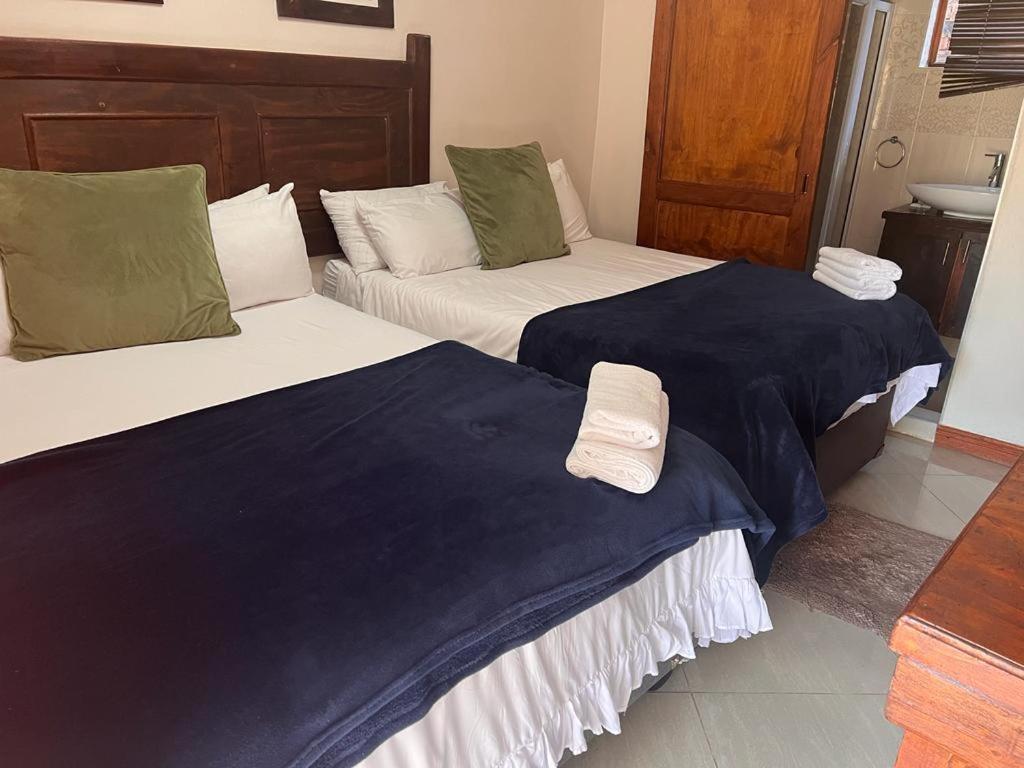 Travetel Or Tambo Airport Hotell Kempton Park Eksteriør bilde